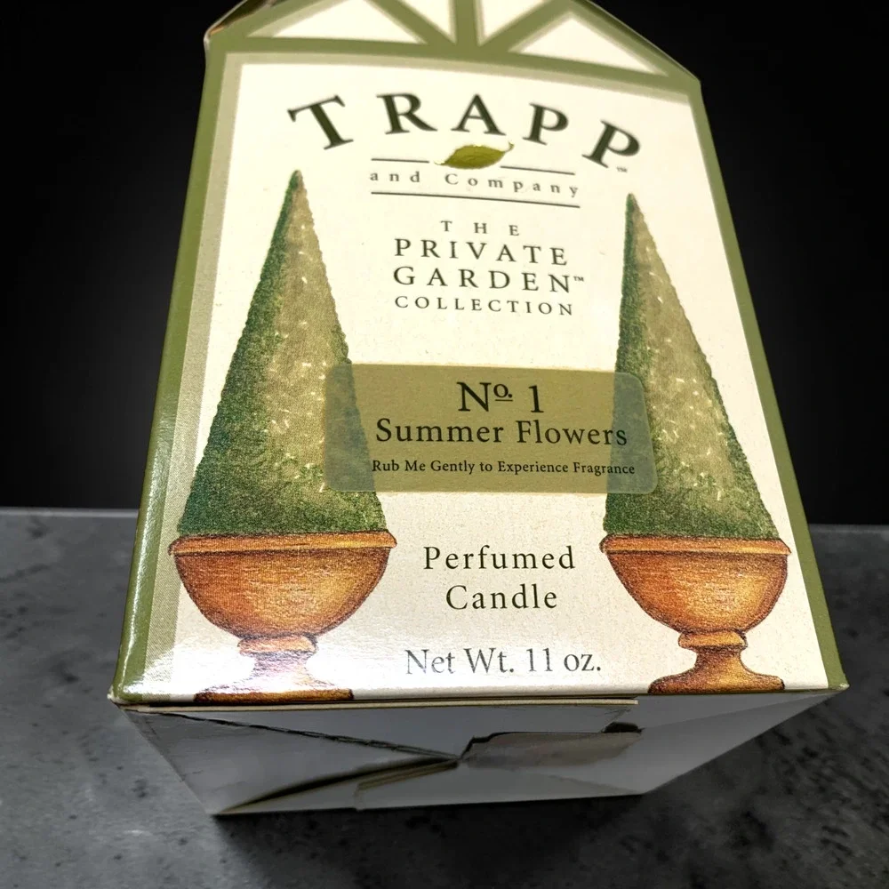 Vintage TRAPP Private Gardens No 1 Summer Flowers 11 oz Candle NEW House Box